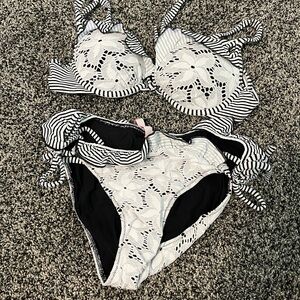 Striped and Lace VS Bikini Set